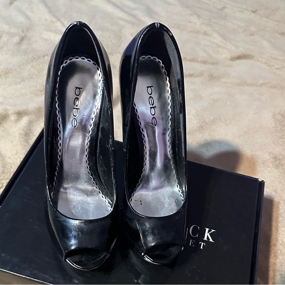 Bebe heels black & white